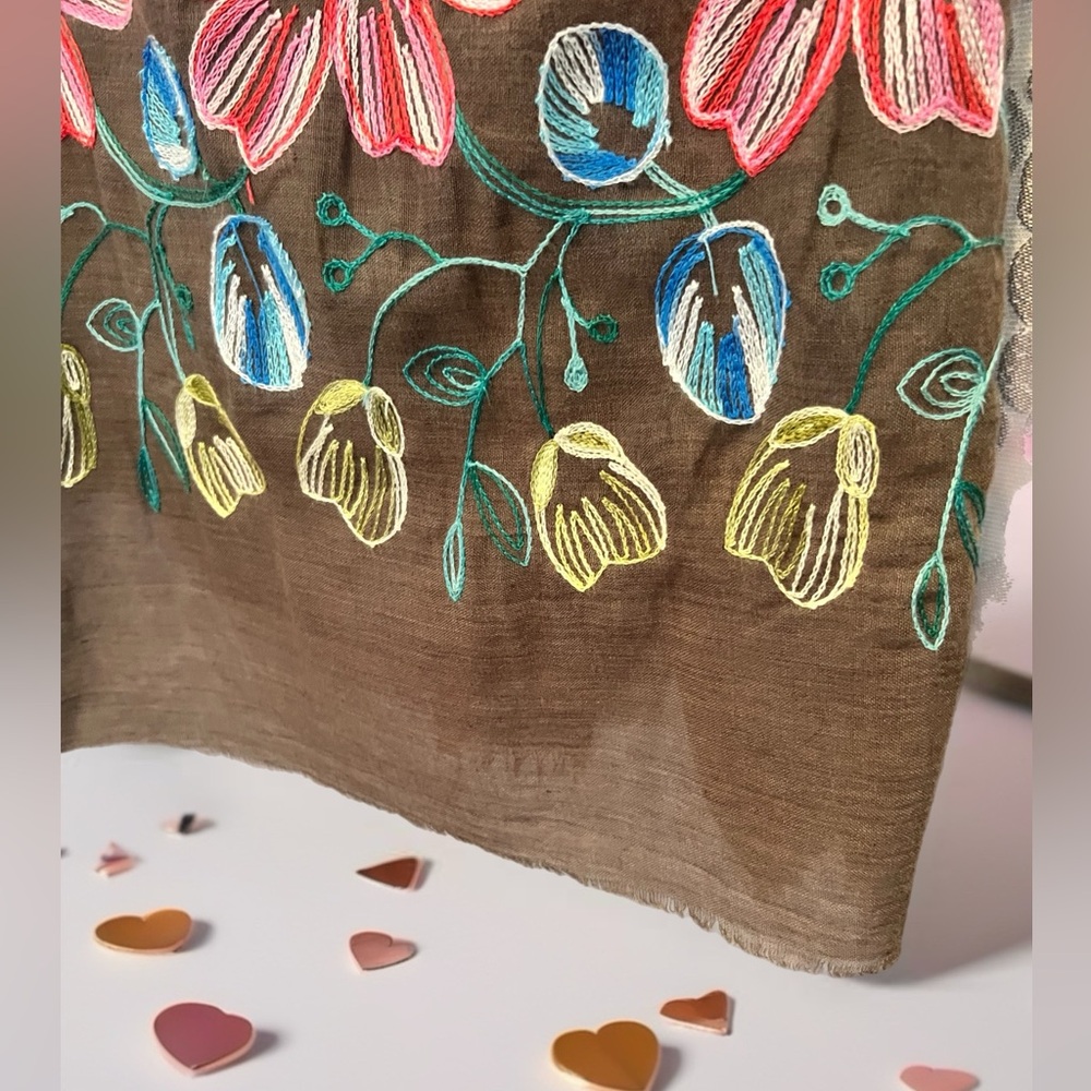 Treska Mocha Gray Floral Hand Embroidered Scarf or Wrap, Multicolored NEW - Picture 7 of 7